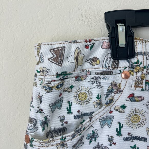 Wrangler Women's High Rise Jeans - White with Multicolor Print Wrock, size 33 - Picture 4 of 11